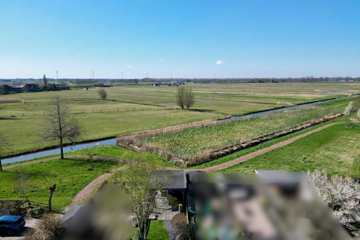 Photo 33 of Roerdompstraat 36