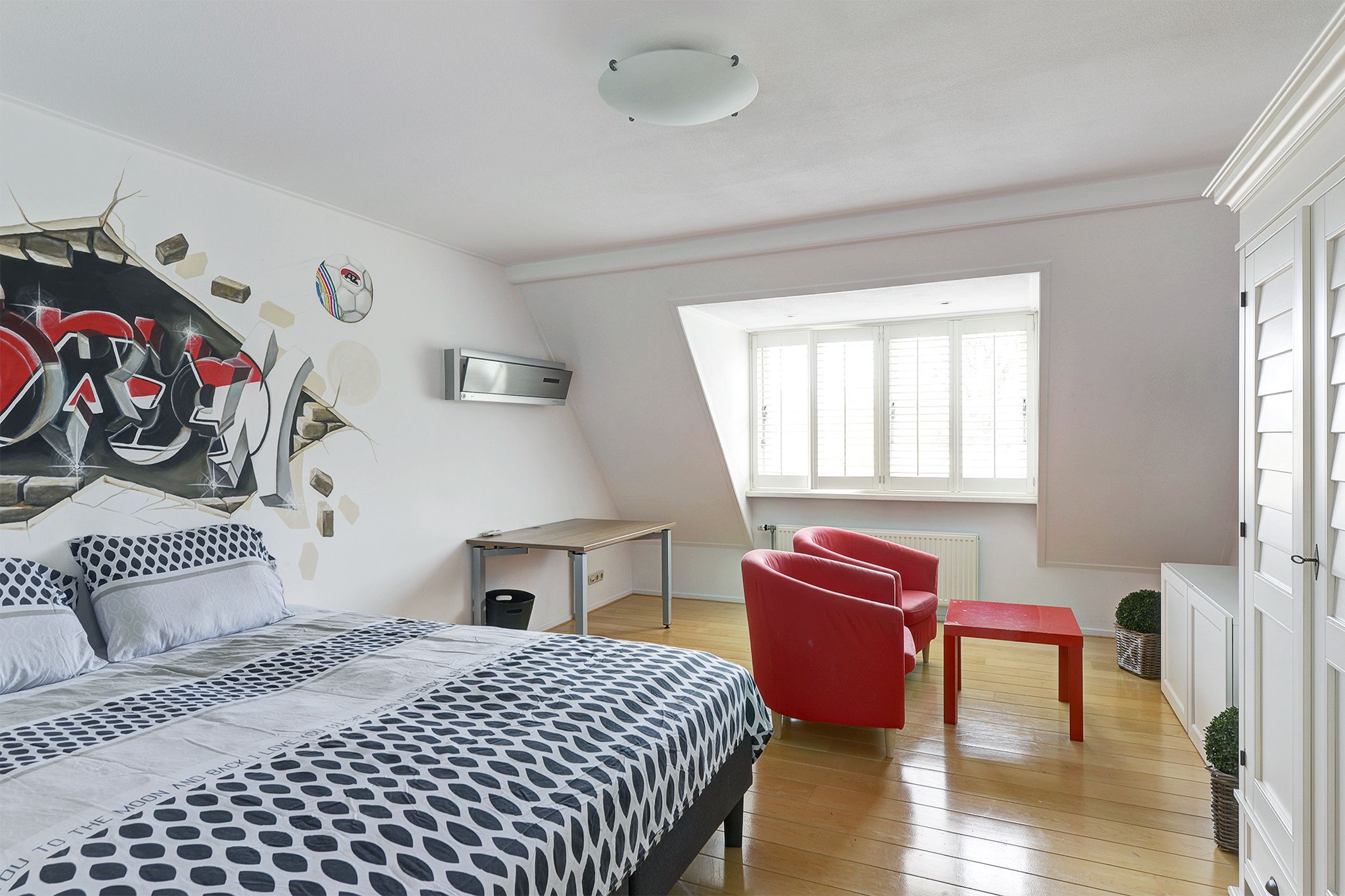 Foto 42 van Middenweg 425