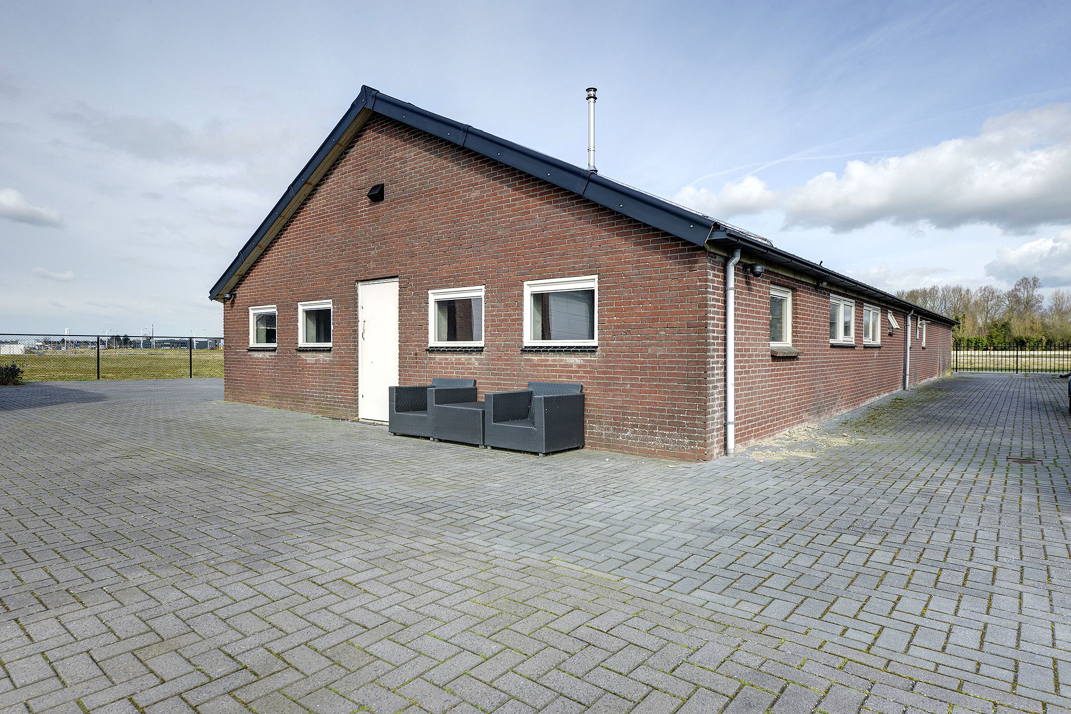 Foto 51 van Middenweg 425