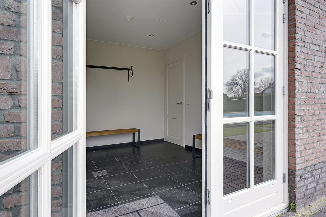 Foto 61 van Middenweg 425