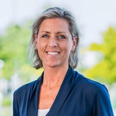 Chris van Dijk - van Loveren - Commercieel Medewerker