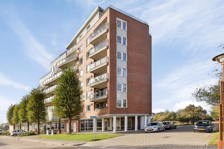 Photo 4 of Haringvlietweg 38