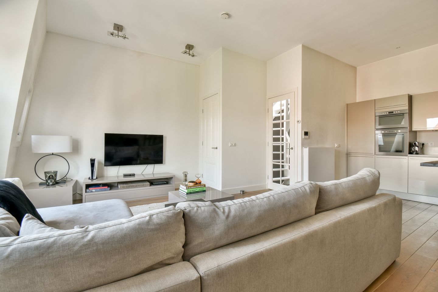 Foto 4 van Koninginneweg 49-3V