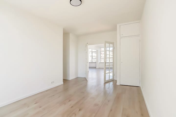 Foto 10 van Louis Davidsstraat 11