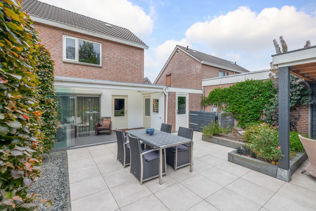 Photo 2 of Bosseestraat 23