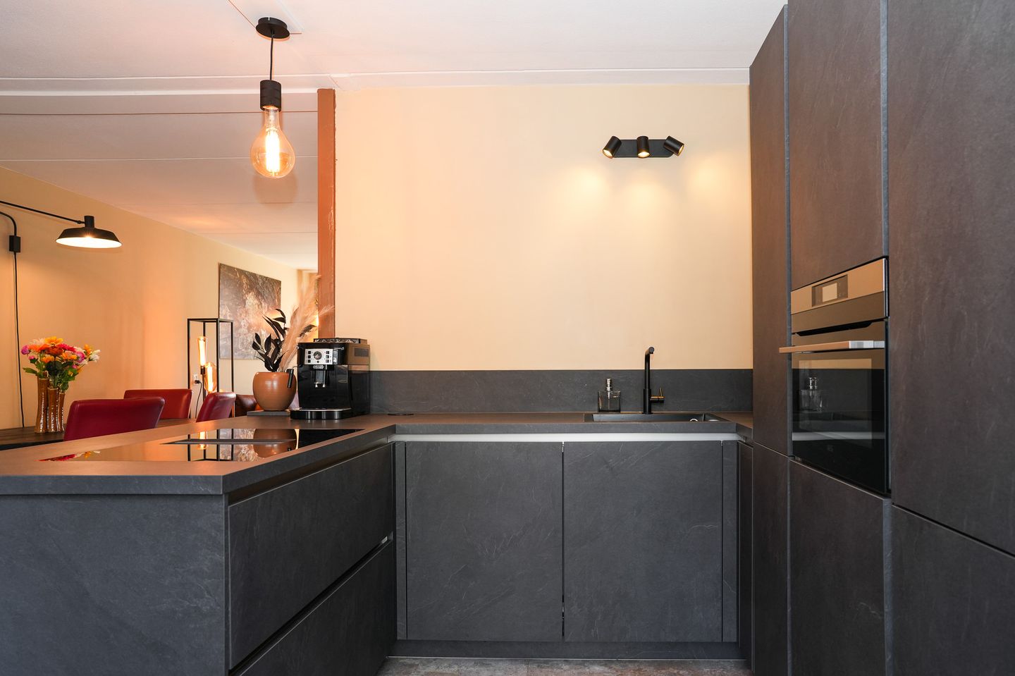 Photo 5 of Bosseestraat 23