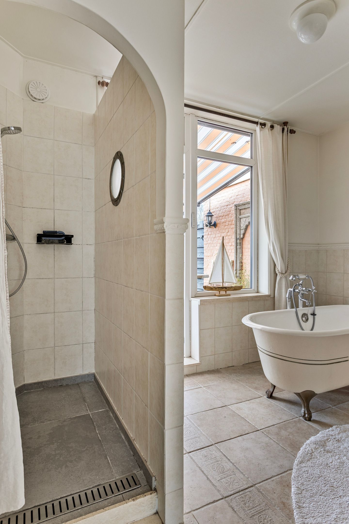 Foto 27 van Antwerpsestraatweg 376