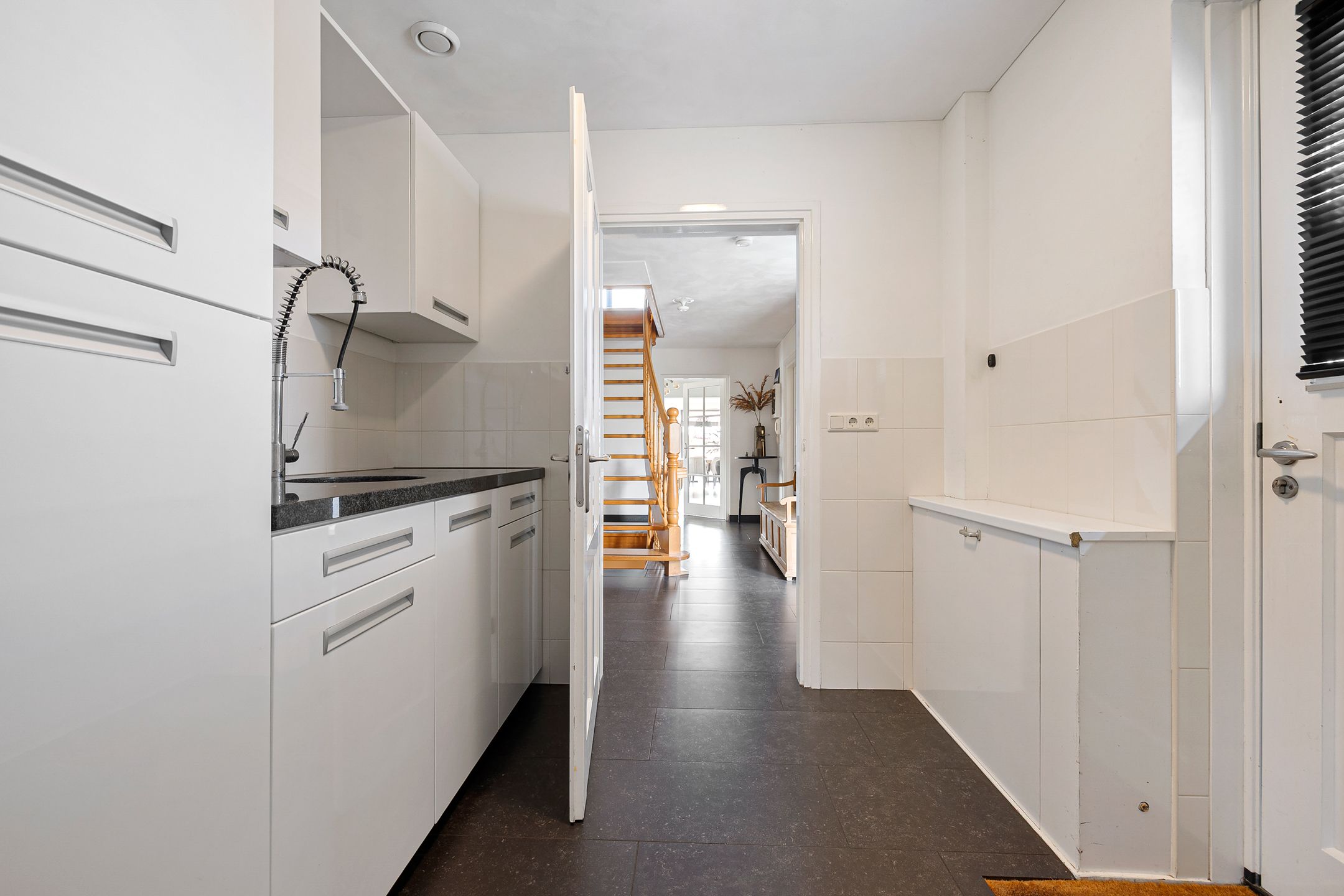 Photo 33 of Hellingpad 17