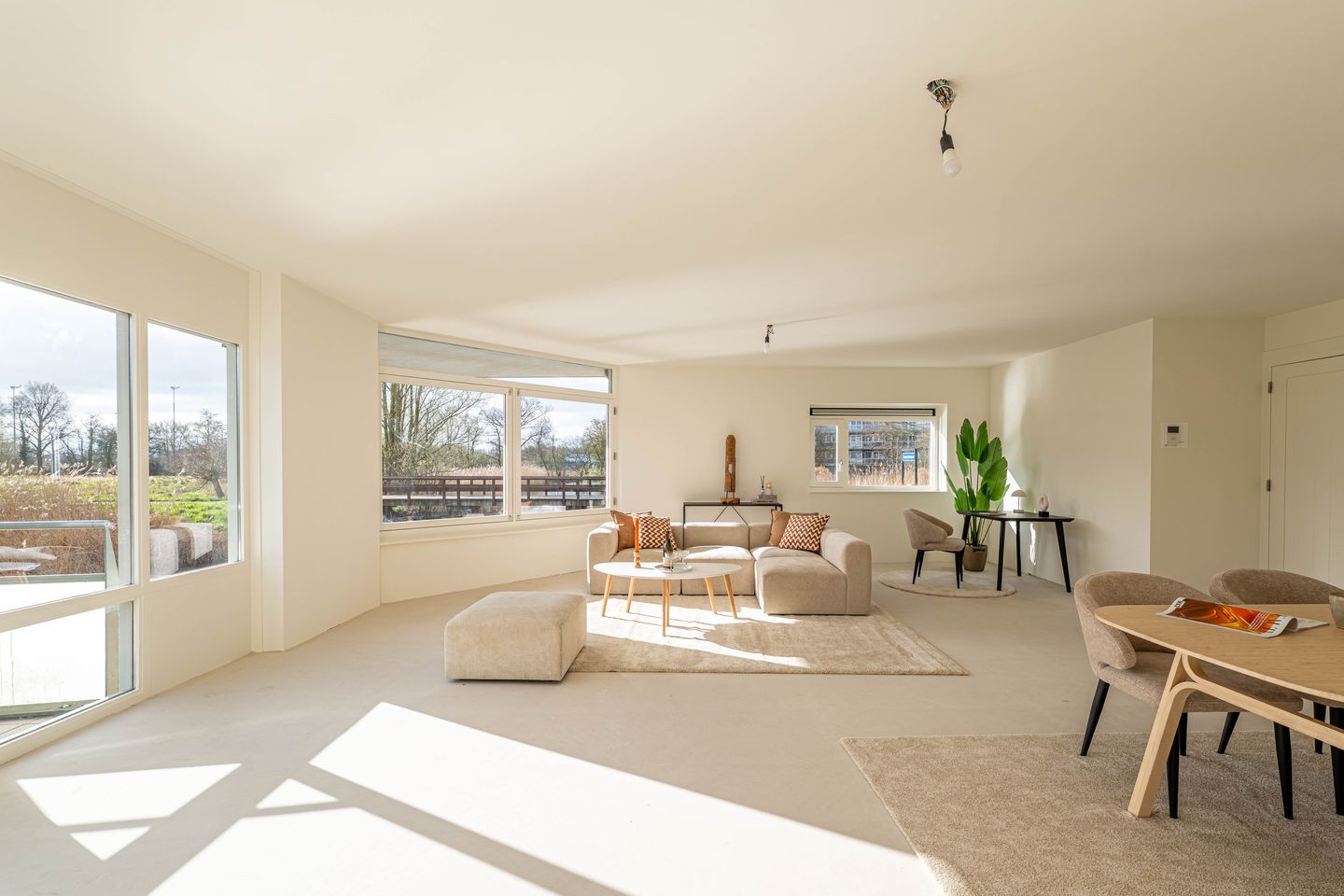 Foto 10 van Lien Gisolflaan 27