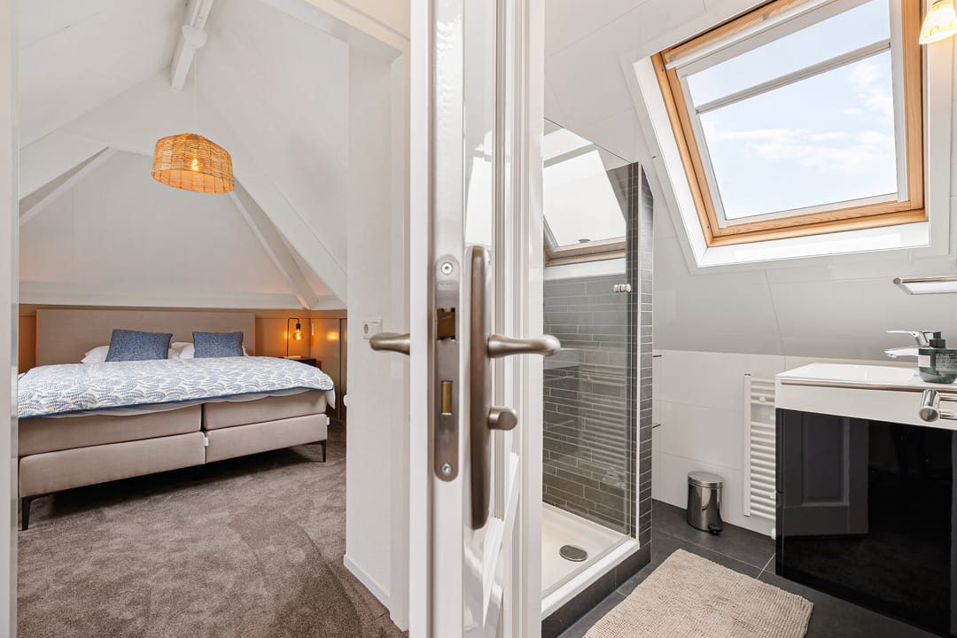 Photo 53 of Hellingpad 17