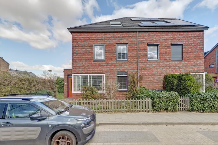 Photo 46 of Esdoornstraat 12