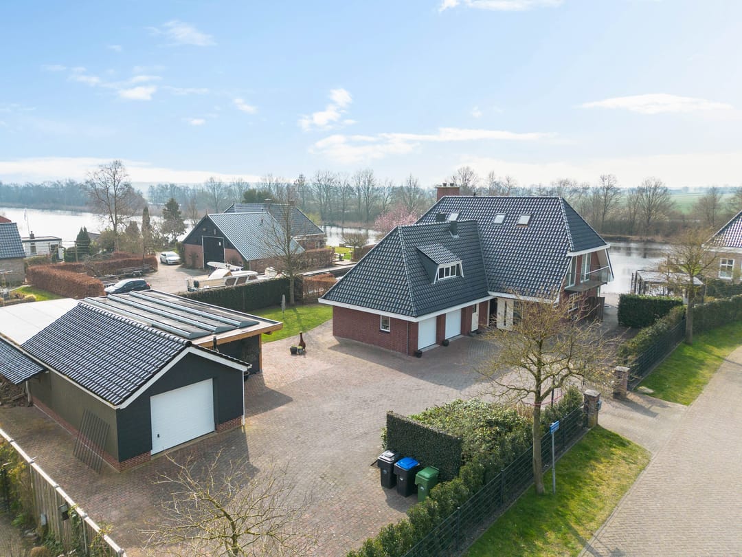 Photo 77 of Hellingpad 17