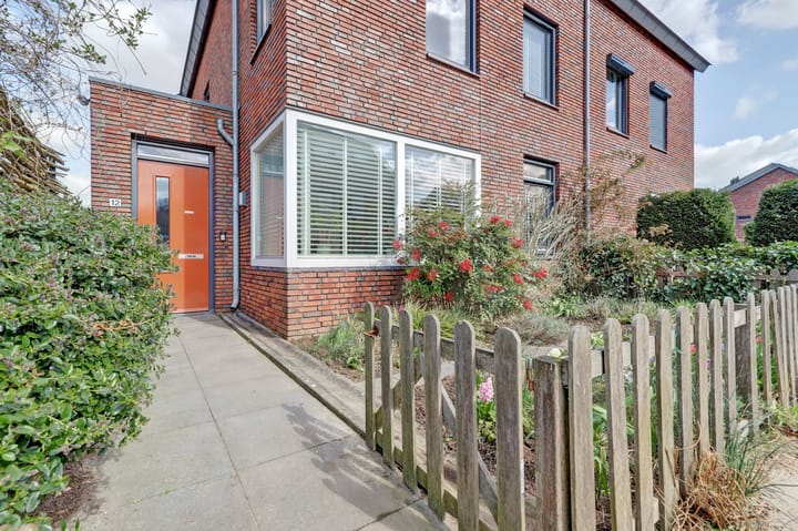 Foto 2 van Esdoornstraat 12