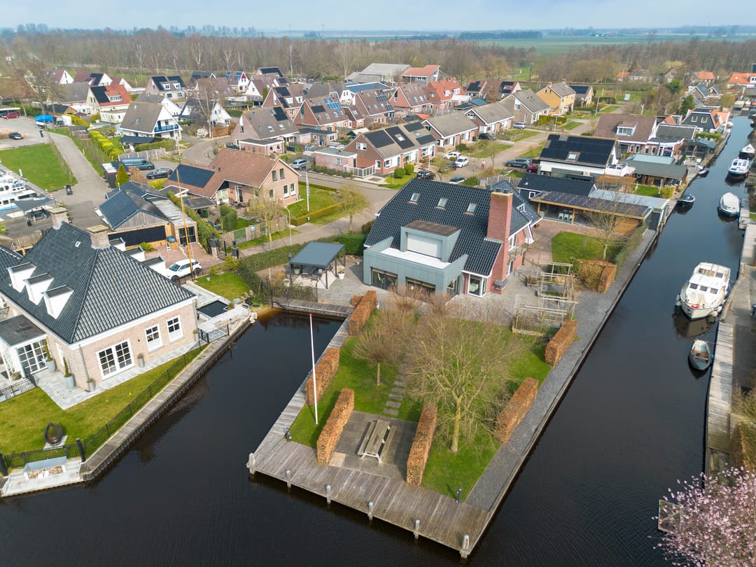 Photo 82 of Hellingpad 17