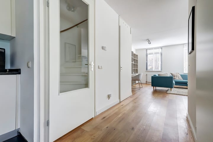 Photo 19 of Esdoornstraat 12