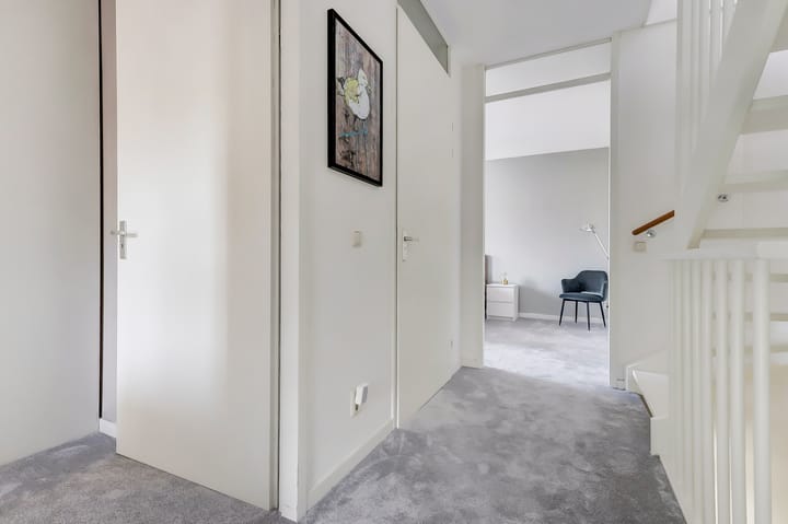 Photo 22 of Esdoornstraat 12