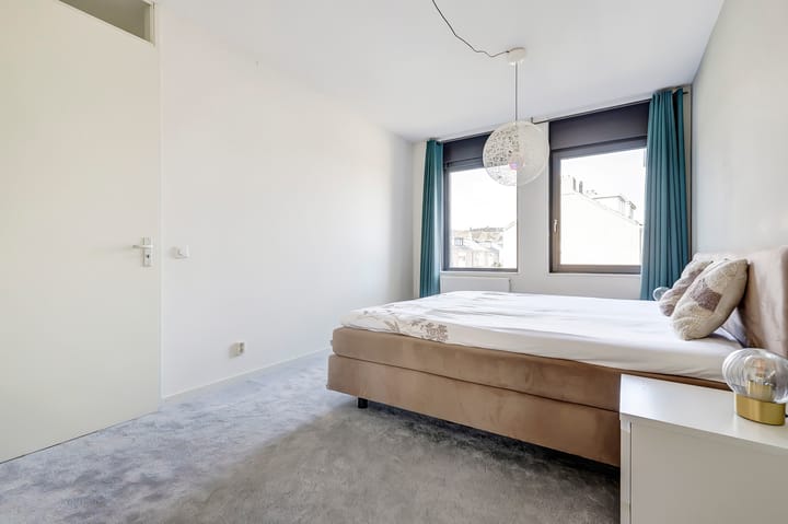 Photo 24 of Esdoornstraat 12