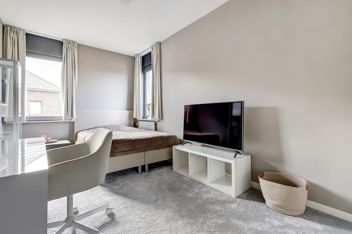 Photo 28 of Esdoornstraat 12