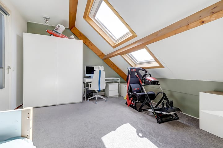 Photo 39 of Esdoornstraat 12