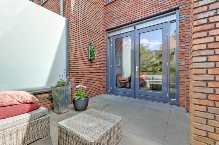 Photo 18 of Esdoornstraat 12