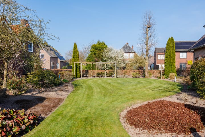 Foto 3 van Dorpsstraat