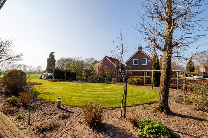 Foto 4 van Dorpsstraat