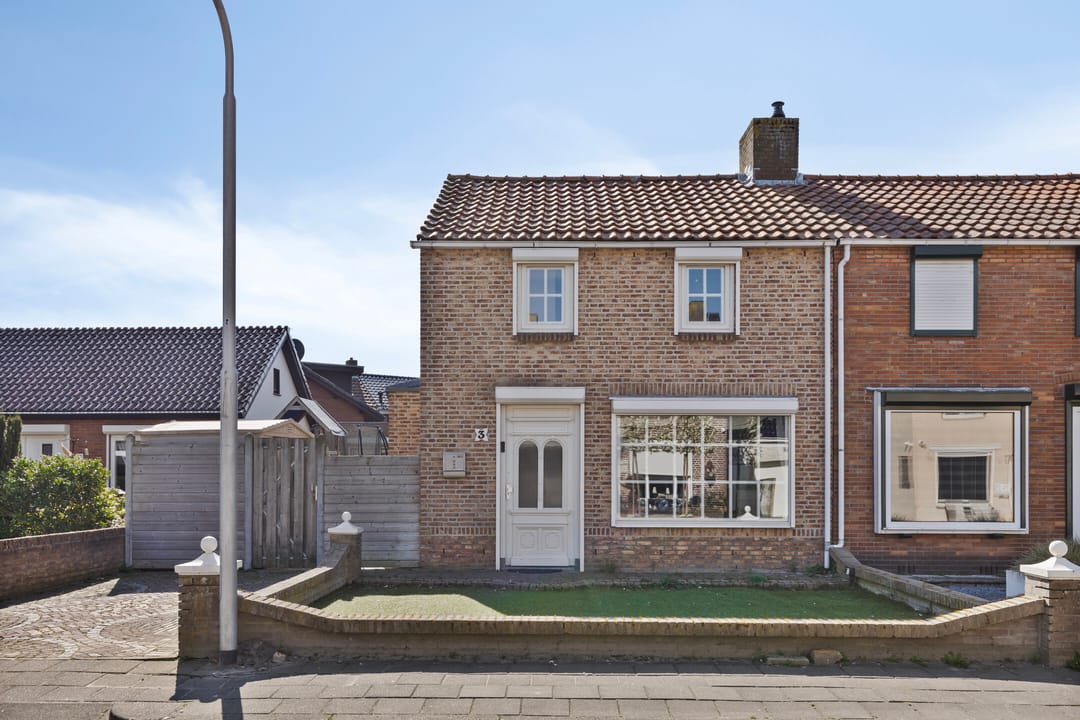 Foto 1 van Margrietstraat 3