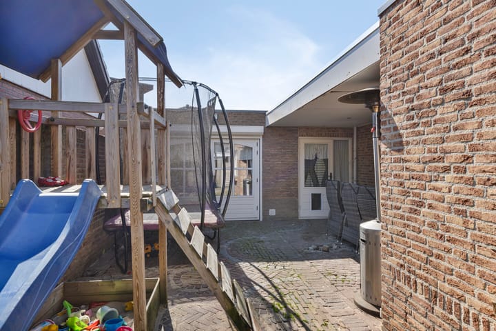 Foto 31 van Margrietstraat 3