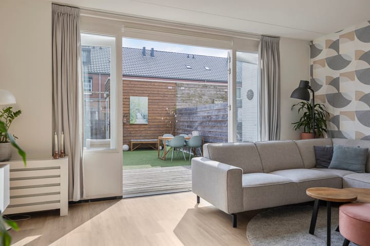 Foto 17 van Max Euwestraat 16