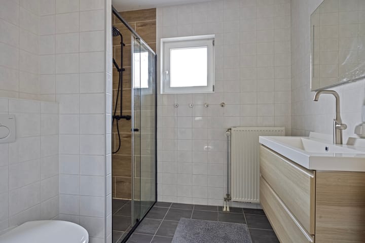 Foto 33 van Max Euwestraat 16