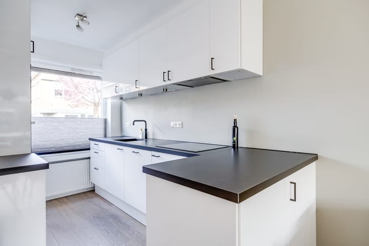 Photo 13 of Volkerakstraat 40