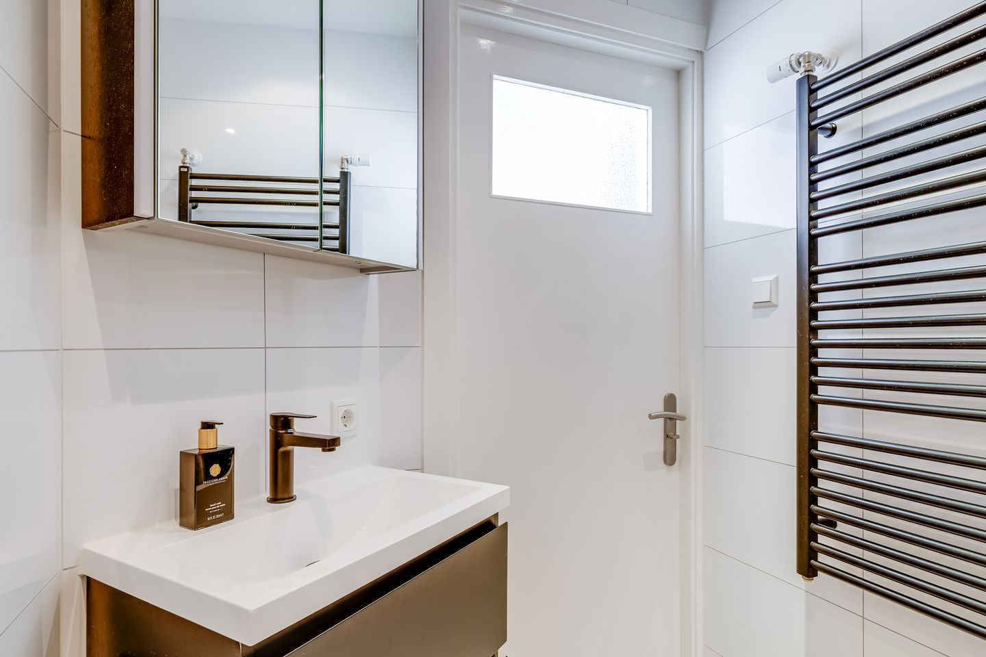 Foto 35 van Volkerakstraat 40