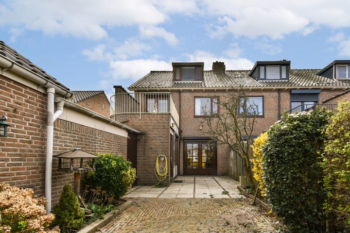 Foto 19 van van der Koddestraat 10