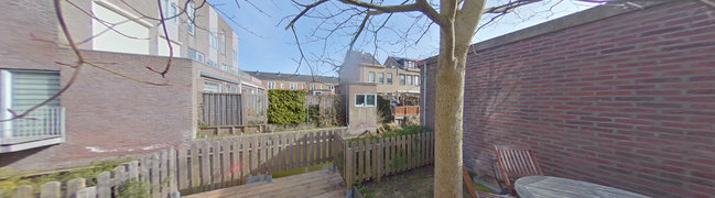 Achtertuin