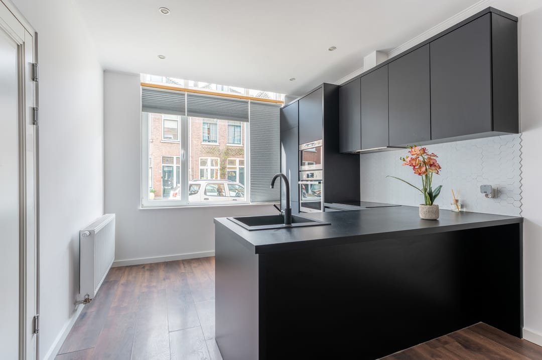 Photo 11 of Frans Bekkerstraat 7-B