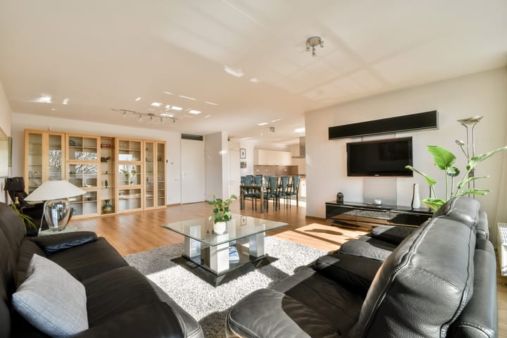 Photo 3 of Anna Blamanhof 91