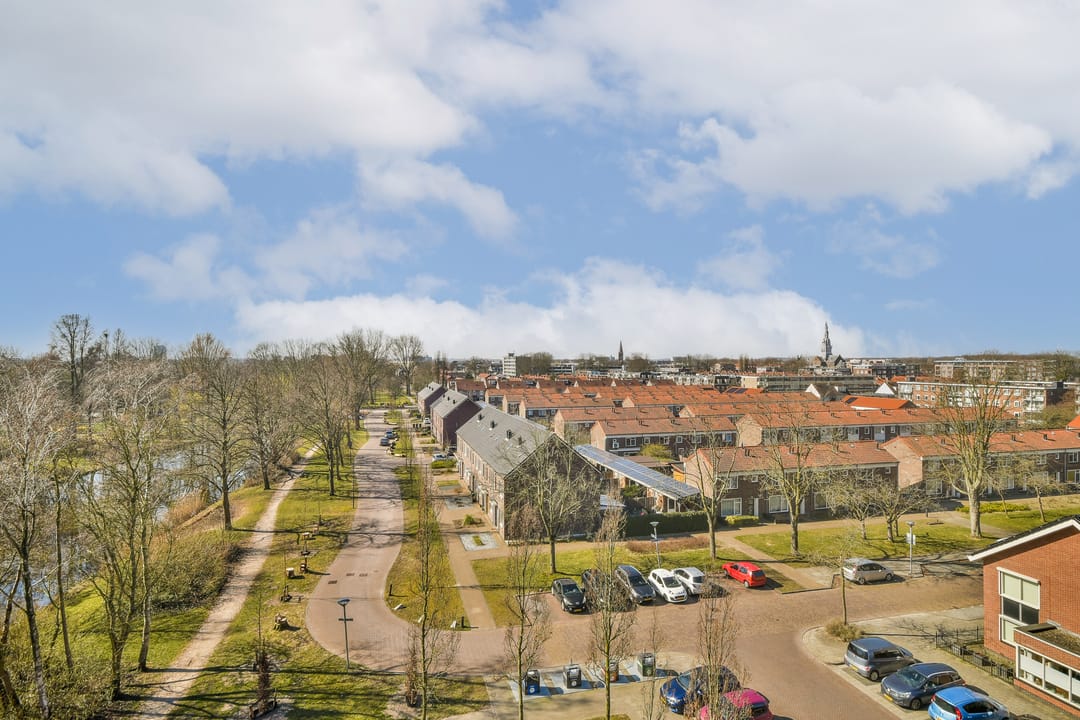 Photo 11 of Anna Blamanhof 91