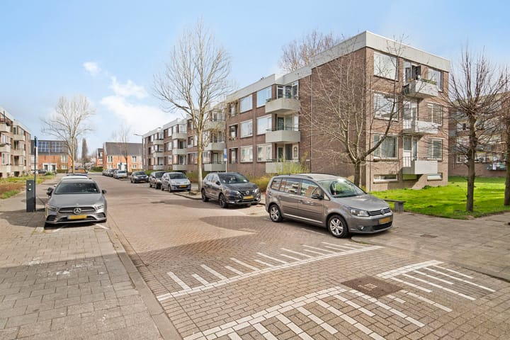 Foto 2 van Kruiningenstraat 202