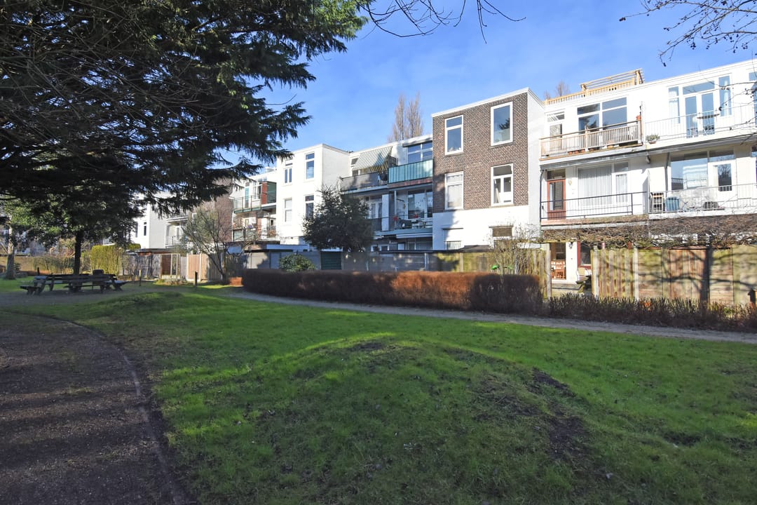 Foto 38 van van Alphenstraat 28