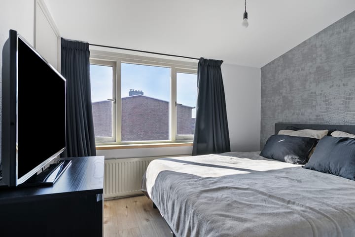 Foto 18 van Juliana van Stolberglaan 36