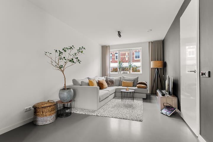 Foto 3 van Albert Trouwborststraat 11