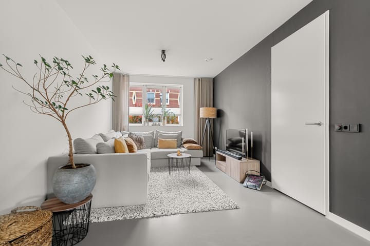 Foto 11 van Albert Trouwborststraat 11