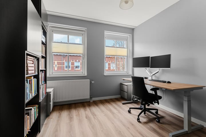 Foto 23 van Albert Trouwborststraat 11