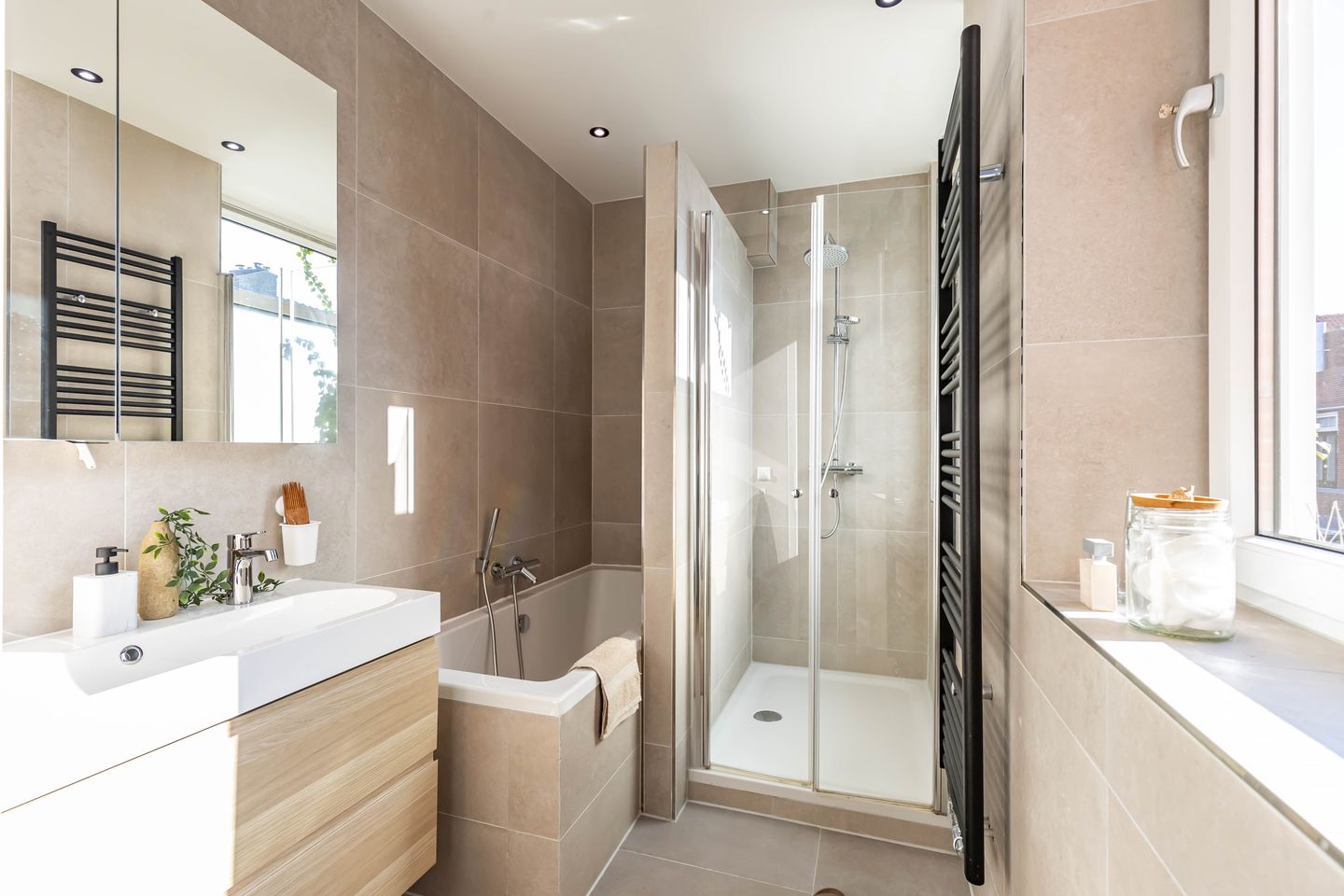 Foto 4 van Ambonstraat 1-B