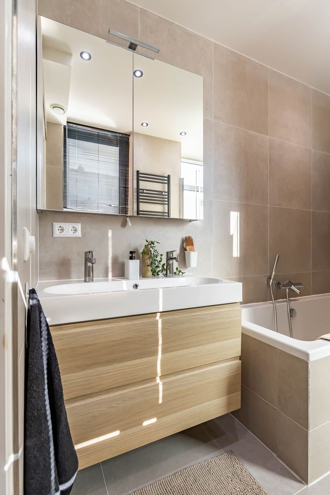 Foto 26 van Ambonstraat 1-B