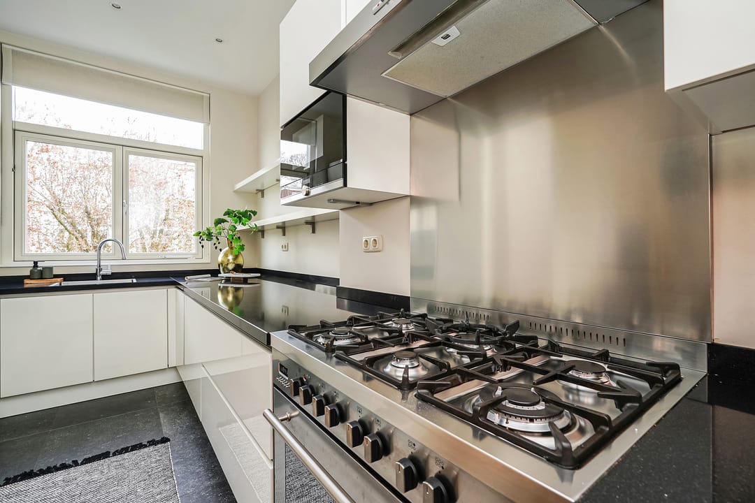 Foto 26 van Van Beverningkstraat 286