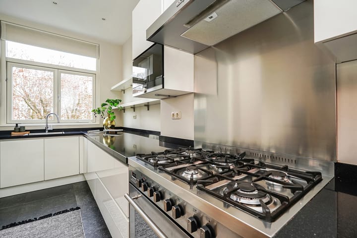 Foto 26 van Van Beverningkstraat 286