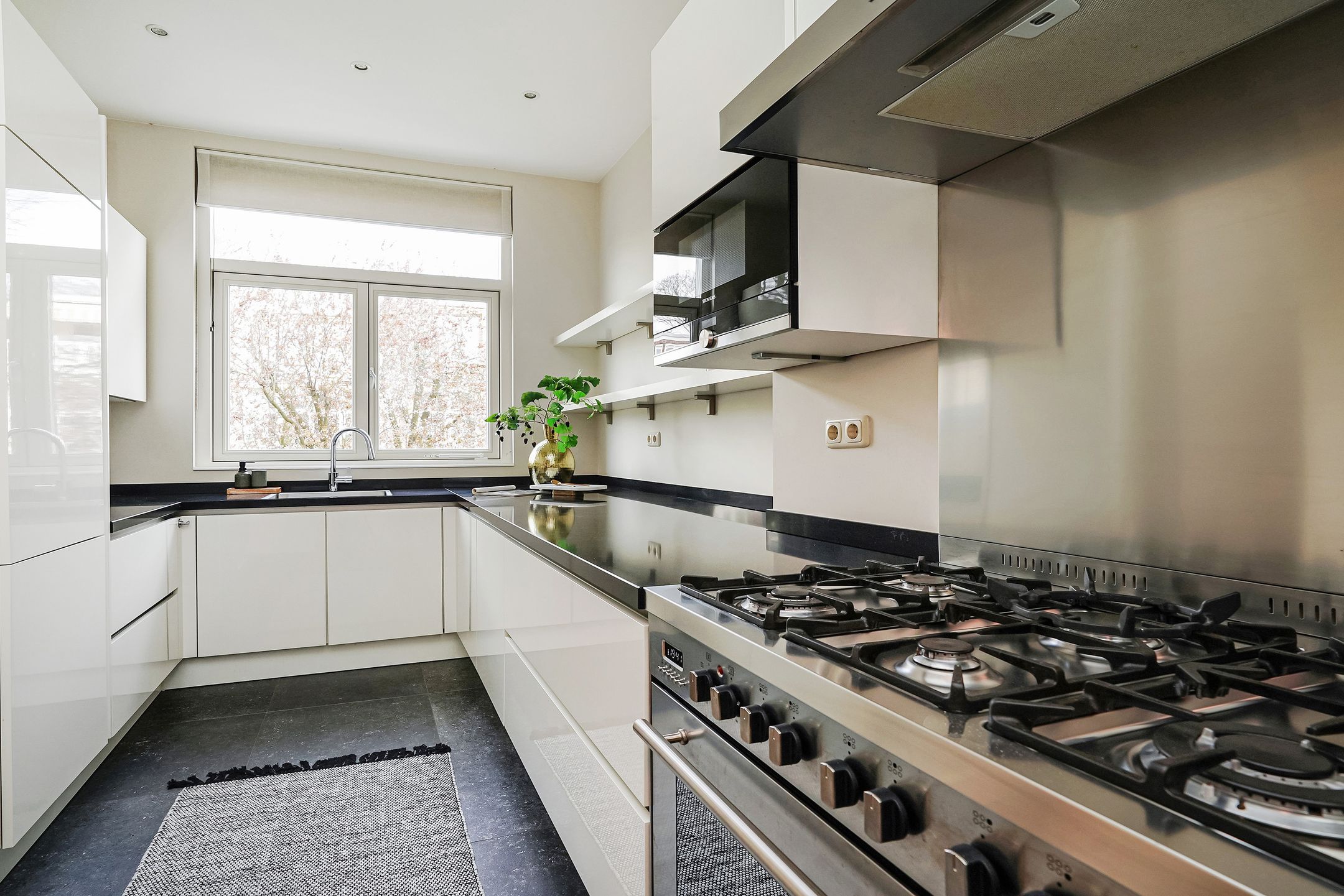 Foto 27 van Van Beverningkstraat 286