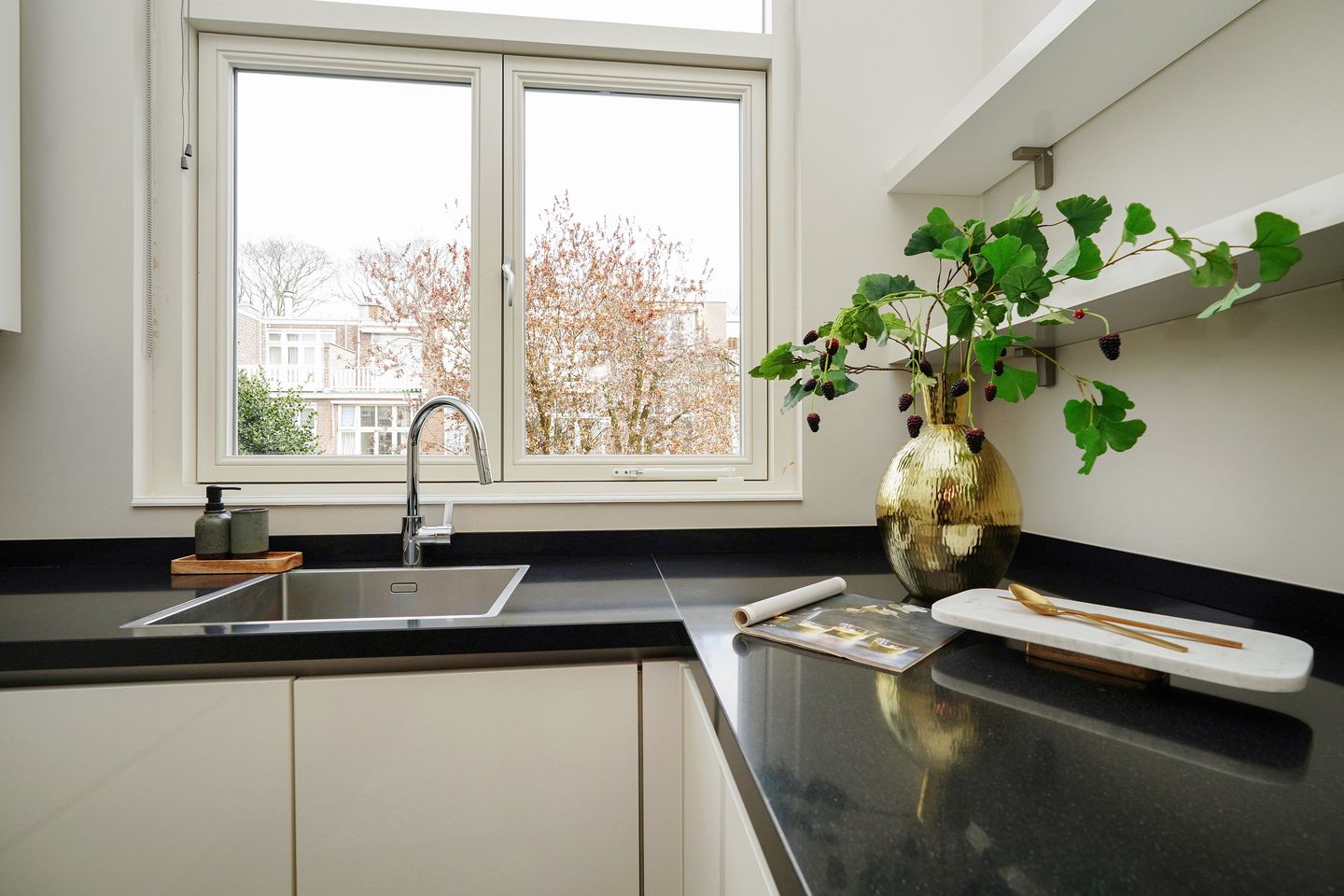 Foto 29 van Van Beverningkstraat 286