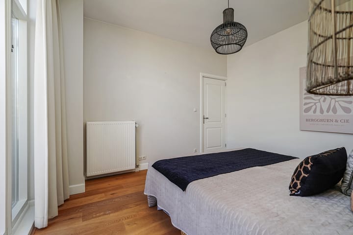 Foto 34 van Van Beverningkstraat 286